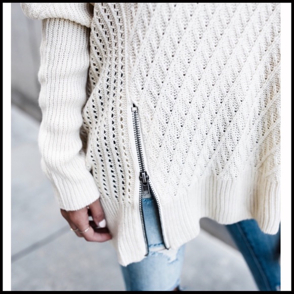 ❤️LAST❤️Simply Divine Zipper Sweater - Picture 8 of 8